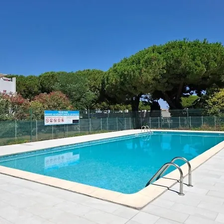 Cosy Avec Piscines A 5 Min De La *