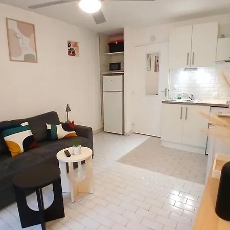 Cosy Avec Piscines A 5 Min De La Apartmán