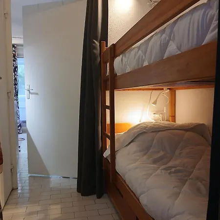 Cosy Avec Piscines A 5 Min De La Apartmán Le Grau-du-Roi