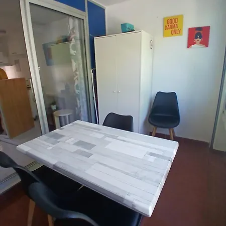 Cosy Avec Piscines A 5 Min De La Apartman Le Grau-du-Roi